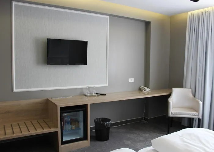Hotel Merops Meszaros